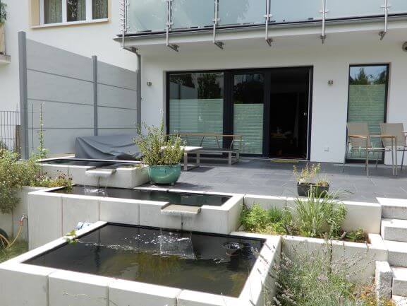 Souterrainwohnung mit Terrasse